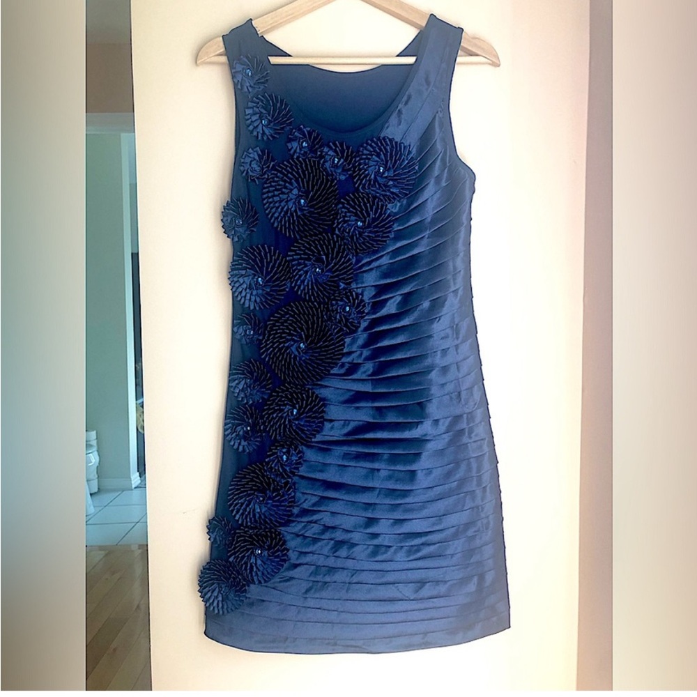 Elegant Blue Sleeveless Dress